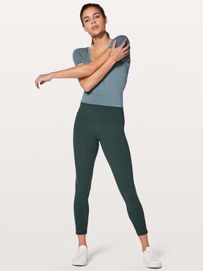 Lululemon Wunder Under Hi-Rise 7/8 Tight *25"
Teal Shadow